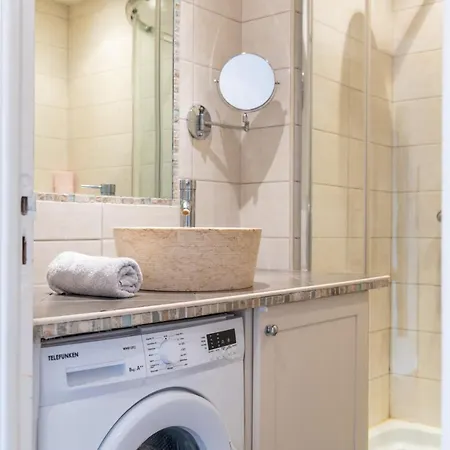 Διαμέρισμα Cozy With Balcony And Air Conditioning Καν-συρ-Μερ